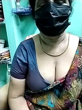 Snapshot of aarthika chatting on October 13, 2025, 12:49 pm aarthika online show from October 13, 2025, 12:49 pm