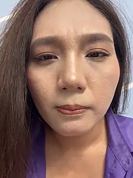 Dujuan-d online show from September 28, 2025, 1:27 pm