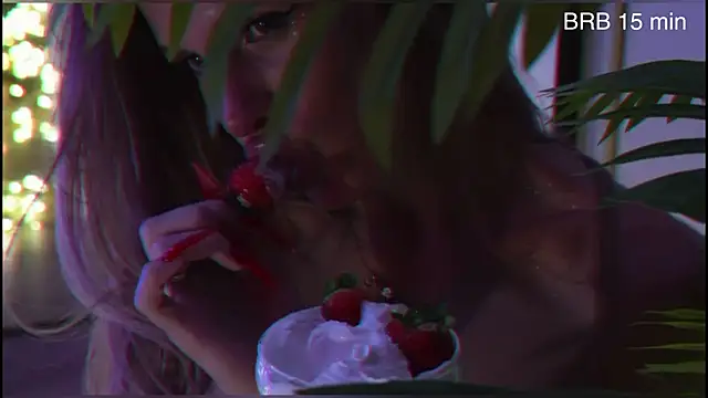 Snapshot of Alvuwkaa chatting on February 16, 2026, 7:37 am Alvuwkaa online show from February 16, 2026, 7:37 am