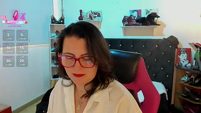 D Martii online show from October 10, 2025, 12:59 pm