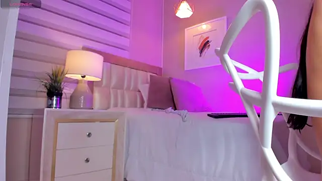  paula x online show from October 21, 2025, 11:33 am