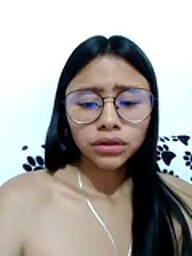 SofieLove 01 online show from April 11, 2026, 7:51 pm