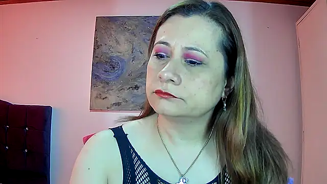 milagros latina75 online show from October 7, 2025, 1:41 pm