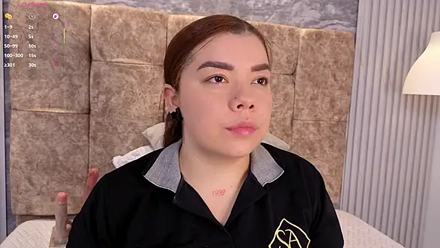 Snapshot of leilapons chatting on February 11, 2026, 6:13 pm leilapons online show from February 11, 2026, 6:13 pm