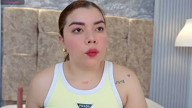 Snapshot of leilapons chatting on February 21, 2026, 4:41 pm leilapons online show from February 21, 2026, 4:41 pm