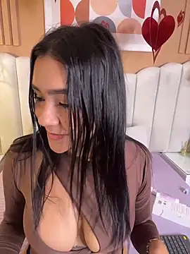 noa moon online show from February 13, 2026, 4:52 am