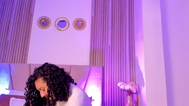 Rachell Jamess online show from November 6, 2025, 3:40 am