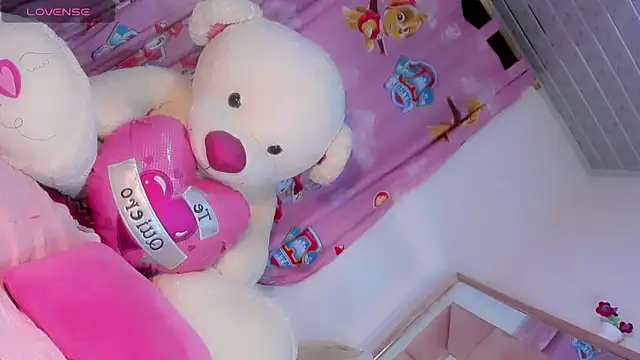 Snapshot of star_foxts chatting on September 28, 2025, 3:23 am star foxts online show from September 28, 2025, 3:23 am