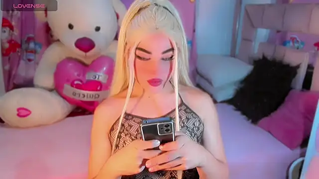 Snapshot of star_foxts chatting on October 3, 2025, 1:24 am star foxts online show from October 3, 2025, 1:24 am