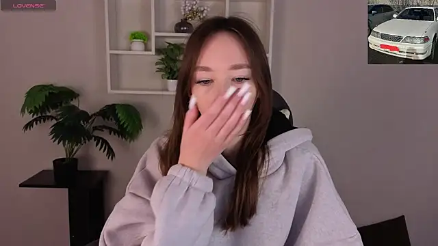 Miche1le Allenne online show from April 6, 2026, 1:03 am