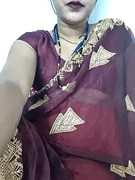 BEAUTY QUE online show from October 24, 2025, 7:21 pm