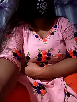 ANNA HOT111 online show from February 5, 2026, 4:11 pm