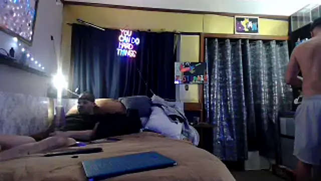 Xstumpy online show from April 9, 2026, 8:25 pm