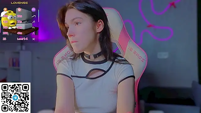 Sophie SkyAngel online show from February 24, 2026, 6:28 pm