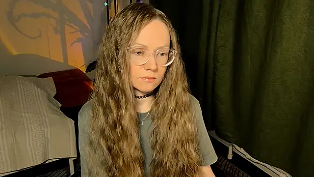  Goldilocks  online show from October 8, 2025, 4:37 pm