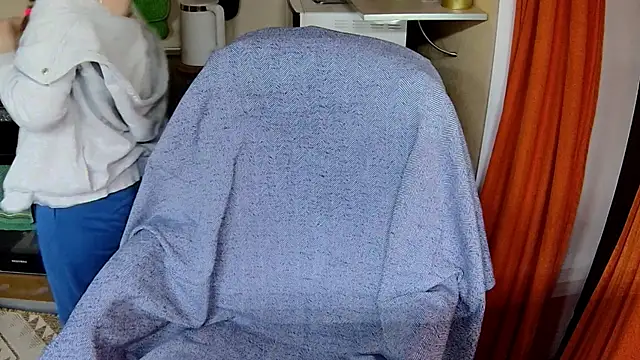  Goldilocks  online show from November 10, 2025, 5:01 pm