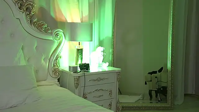 MeganStrain online show from February 7, 2026, 3:21 am