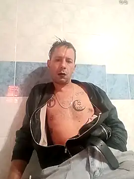 Snapshot of AntyKrysto chatting on November 27, 2025, 9:39 pm AntyKrysto online show from November 27, 2025, 9:39 pm