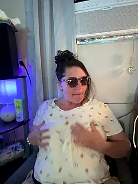 petalsexy online show from October 25, 2025, 1:57 am