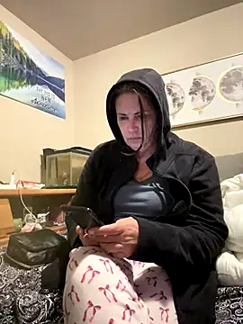 petalsexy online show from November 19, 2025, 4:51 pm