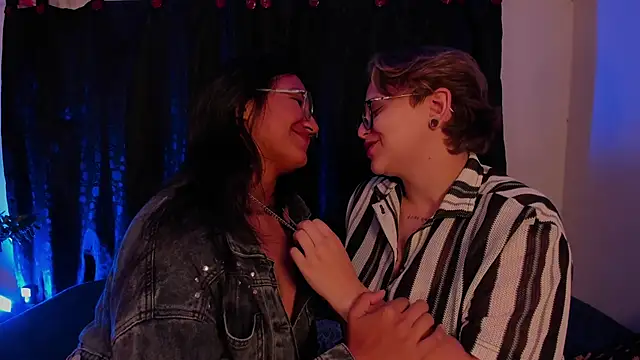 CrazyCakes  online show from October 9, 2025, 5:49 am