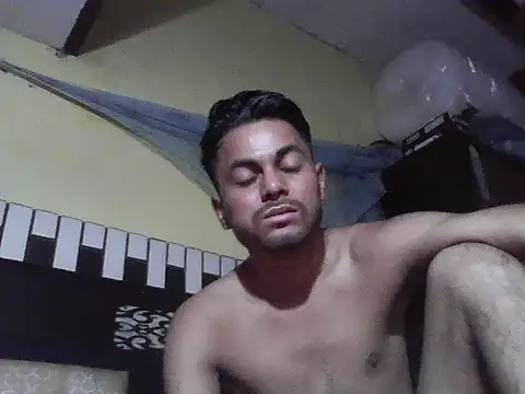 ursdreamperson online show from October 19, 2025, 8:04 am