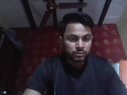 ursdreamperson online show from October 25, 2025, 8:11 am