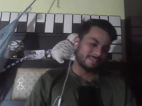 ursdreamperson online show from November 11, 2025, 3:34 pm