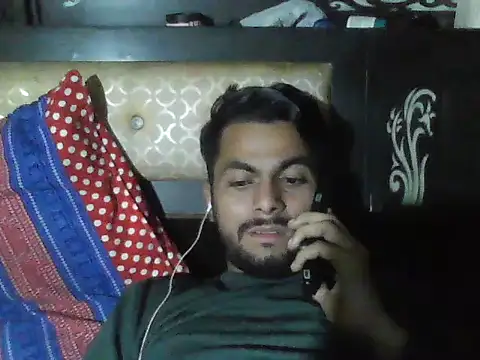 ursdreamperson online show from November 17, 2025, 3:07 pm