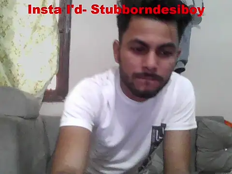 ursdreamperson online show from April 3, 2026, 1:58 am