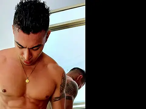 cristopher 22cm online show from January 8, 2026, 1:08 am