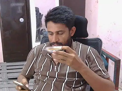 krishjaat43 online show from April 3, 2026, 2:42 am