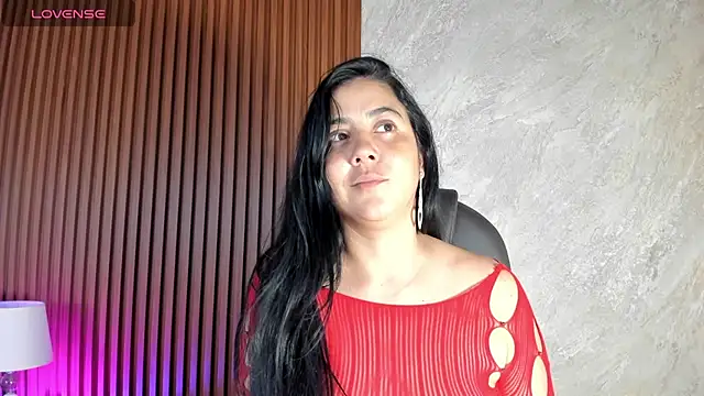  Cris Spicy  online show from October 25, 2025, 7:41 pm