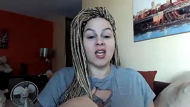 Snapshot of number1slut chatting on December 3, 2024, 6:17 pm number1slut online show from December 3, 2024, 6:17 pm