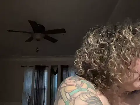 Snapshot of number1slut chatting on November 14, 2025, 12:48 pm number1slut online show from November 14, 2025, 12:48 pm