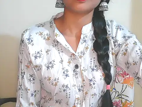 Ankita Chandel online show from December 2, 2025, 6:03 pm