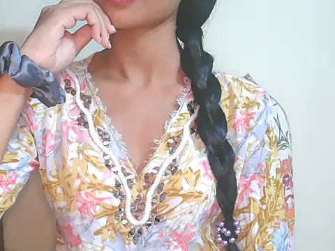 Ankita Chandel online show from December 21, 2025, 4:52 am