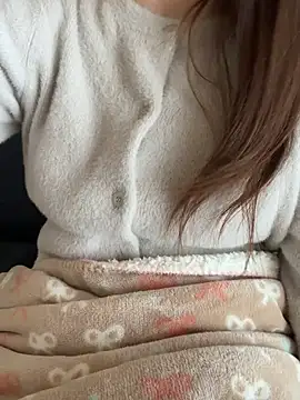 mayu06000 online show from February 12, 2026, 5:35 am