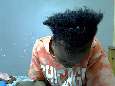 Snapshot of Sweetlanah chatting on October 3, 2025, 8:17 pm Sweetlanah online show from October 3, 2025, 8:17 pm