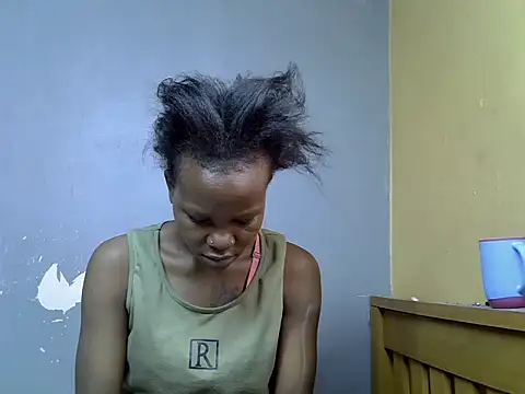 Snapshot of Sweetlanah chatting on October 7, 2025, 12:35 pm Sweetlanah online show from October 7, 2025, 12:35 pm