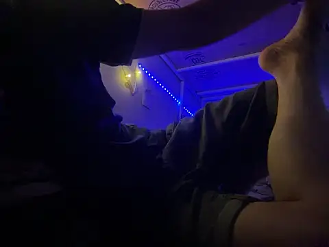 FitNhot sam online show from October 4, 2025, 2:26 pm