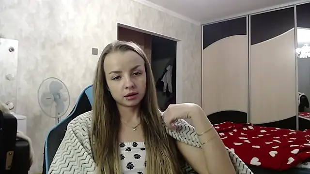 Snapshot of Lio_noy chatting on July 9, 2026, 8:57 pm Lio noy online show from July 9, 2026, 8:57 pm