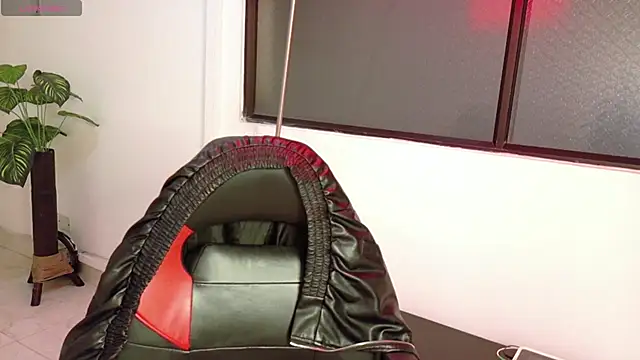 Hell Girll  online show from November 9, 2025, 3:38 am