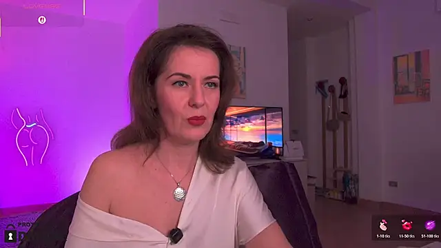 Witch in Silk online show from November 5, 2025, 5:46 pm