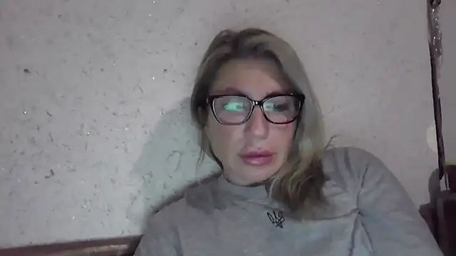 Snapshot of fox_red_lady7 chatting on February 8, 2026, 9:29 pm fox red lady7 online show from February 8, 2026, 9:29 pm