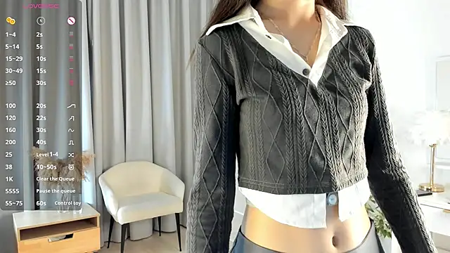 UdelaDodson online show from October 28, 2025, 1:53 am