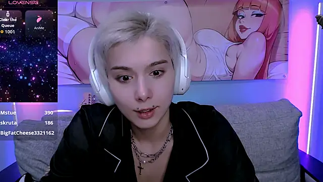 Snapshot of SophieAsh chatting on November 8, 2025, 7:12 pm SophieAsh online show from November 8, 2025, 7:12 pm