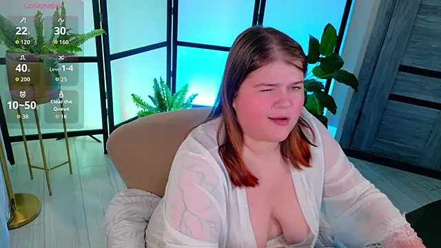 Mia Ray online show from September 30, 2025, 5:40 pm