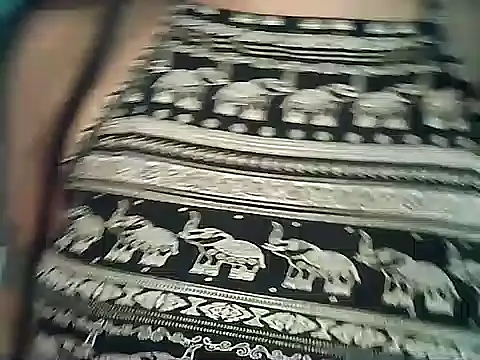 FallsForHerSmile online show from April 1, 2026, 7:55 pm