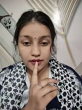 Dipali143143 online show from June 19, 2026, 5:28 pm